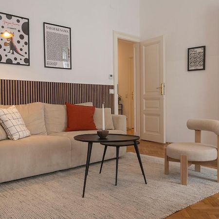 Josef'S Home I Premium Apartment In Ideal Location Вена Экстерьер фото