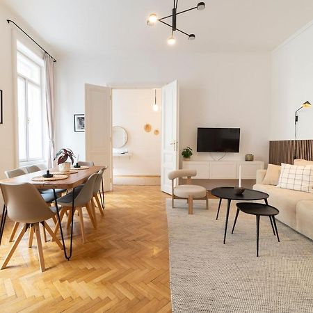 Josef'S Home I Premium Apartment In Ideal Location Вена Экстерьер фото