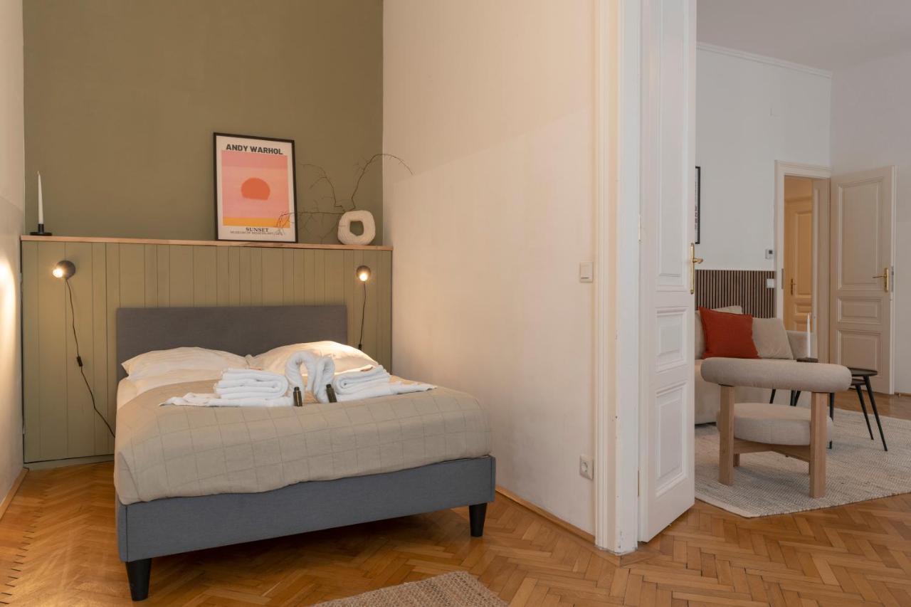 Josef'S Home I Premium Apartment In Ideal Location Вена Экстерьер фото